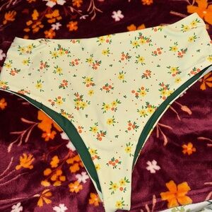 ROMWE Cream and Green Floral High-Cut Bottoms